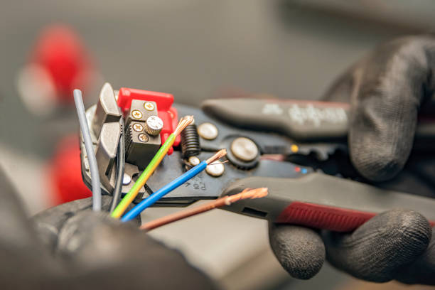 Best Affordable Emergency Electrician  in Parrish, AL